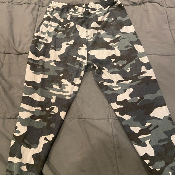 TODAY ONLY. 2 FOR $6 OR 3 FOR $10 ON ITEMS LISTED FOR $4!!!! FREE GIFT! - Picture 1 of 3